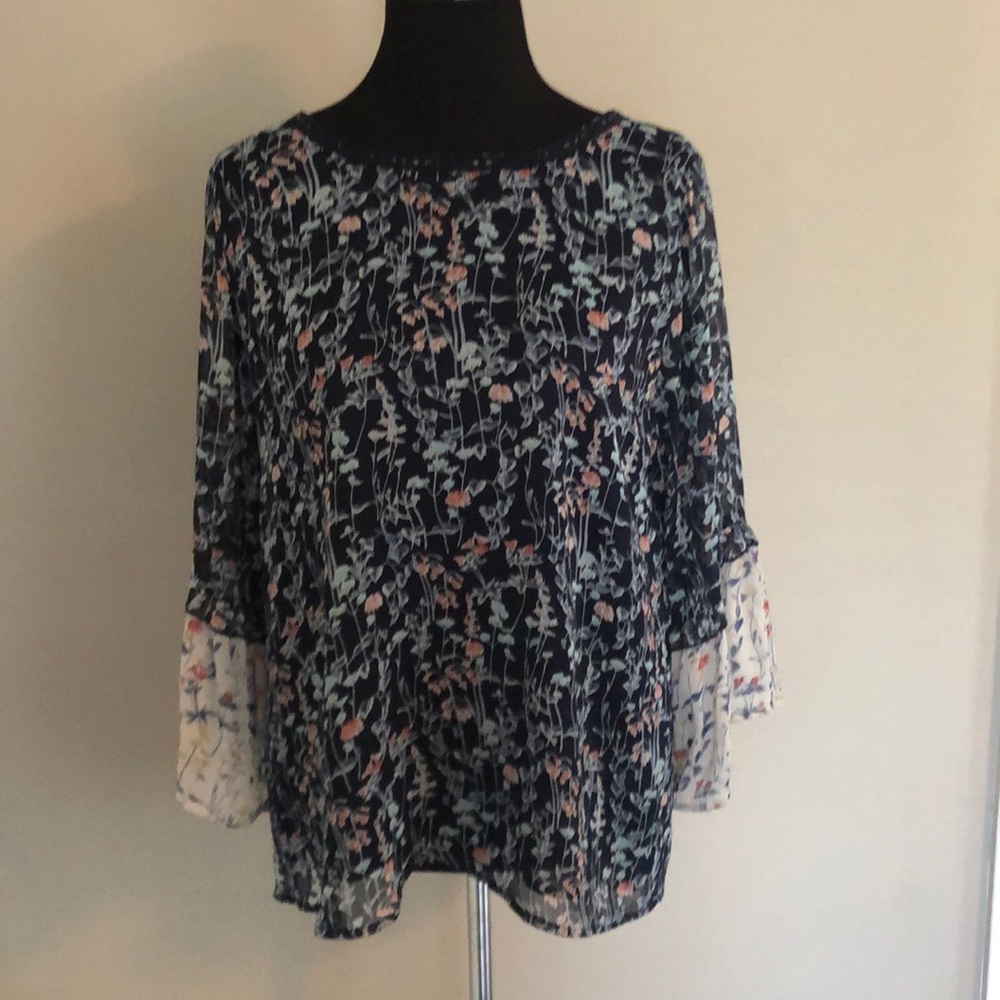 Hazel blouse size L